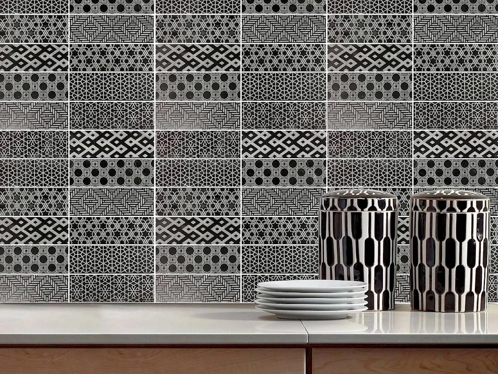Seamless Black Polished 12" x 12" SMM804PG23 Centura Square Mosaic Tiles