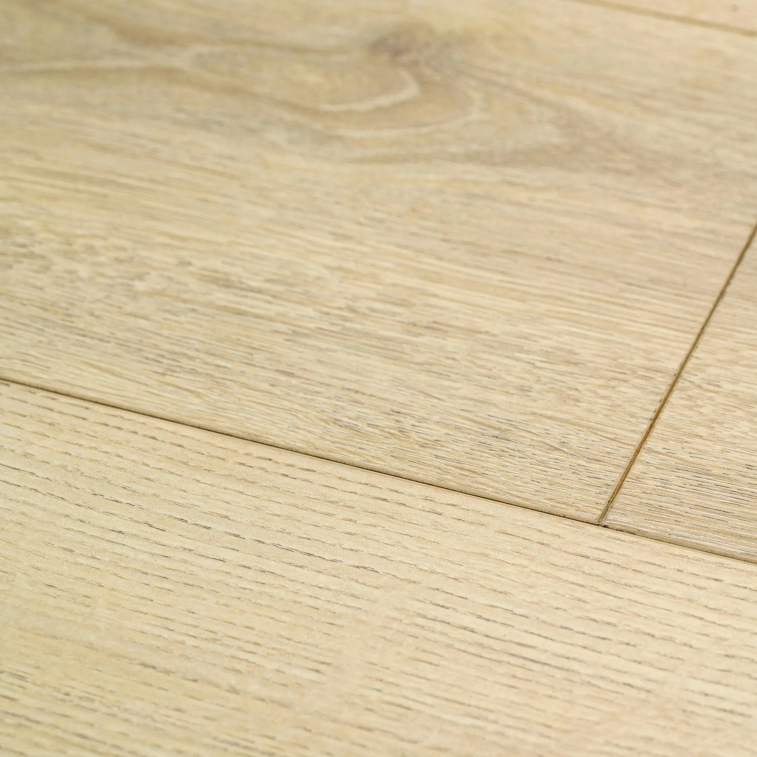 MSI Surfaces Waterproof Smithcliffs Glenbury Oak VTLGLEOAK7X48-10MM Laminate Flooring