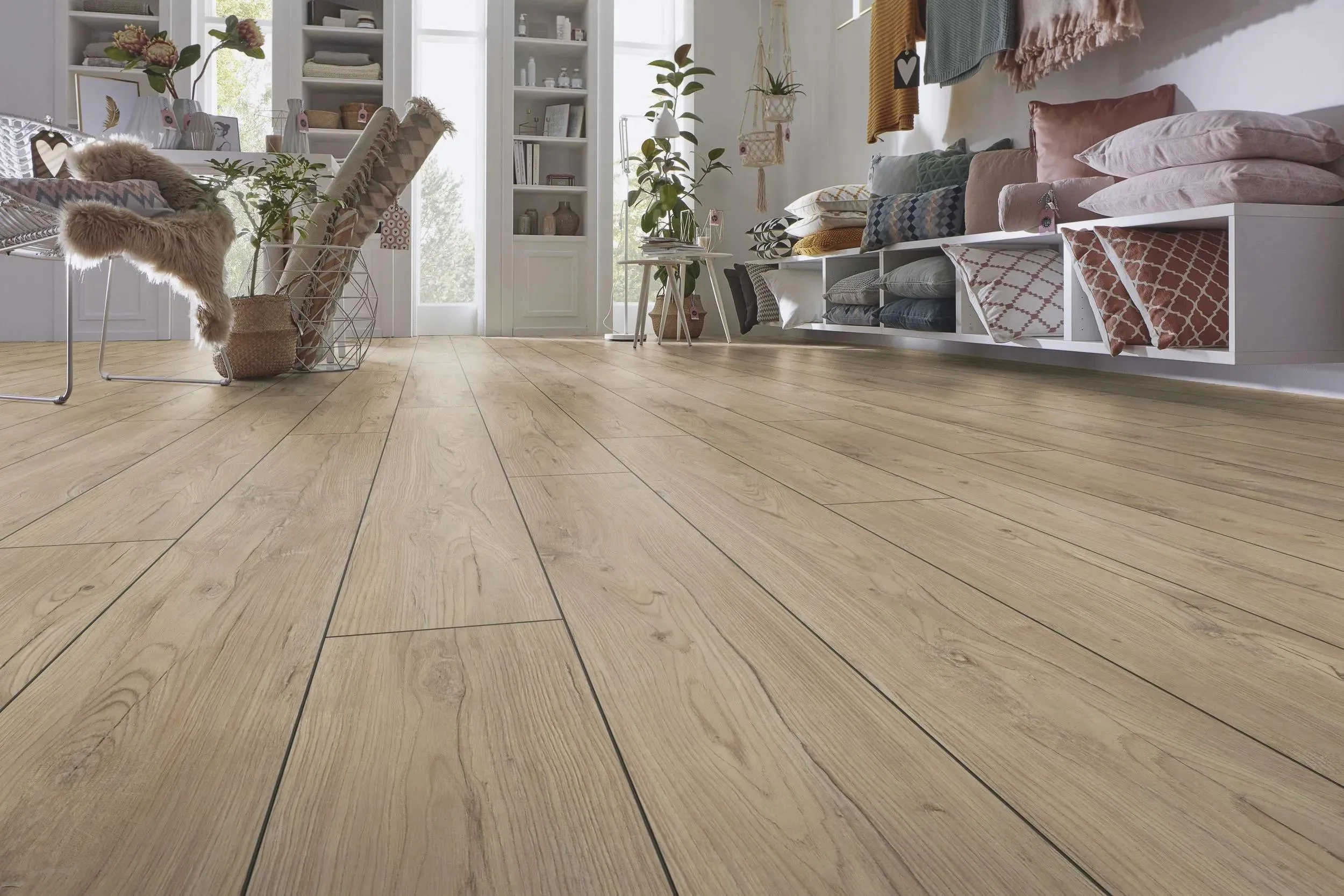 Authentic Premium Chestnut Torres 54480140 Laminate Flooring