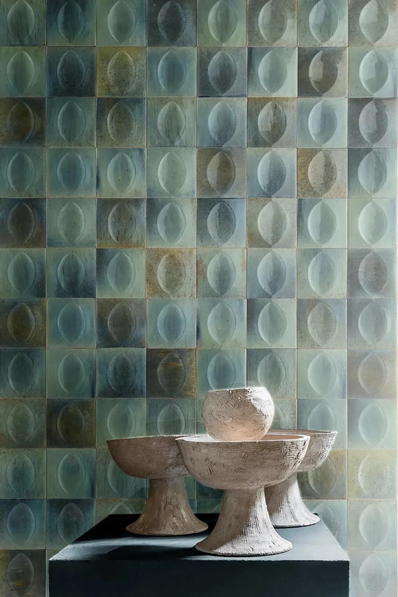 Gleeze Turchese Egg 3D Glossy 3-15/16" x 3-15/16" (R8GU56) Uniform Color Wall Tile
