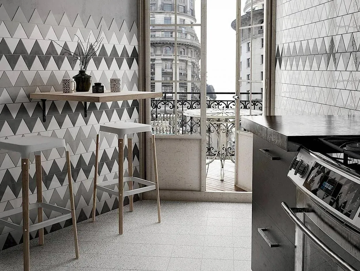 Scale Triangolo Dark Grey Glossy 4-1/2" x 5" (TR23817) Subway Wall Tile