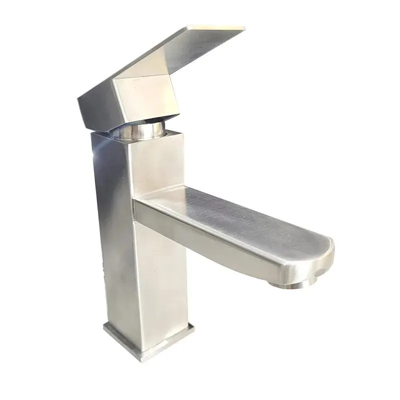 Single Hole Bathroom Sink Faucet in Brush Nickel