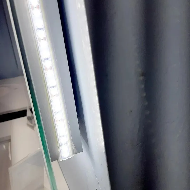 Outer LED Light Wall Mirror (Square)