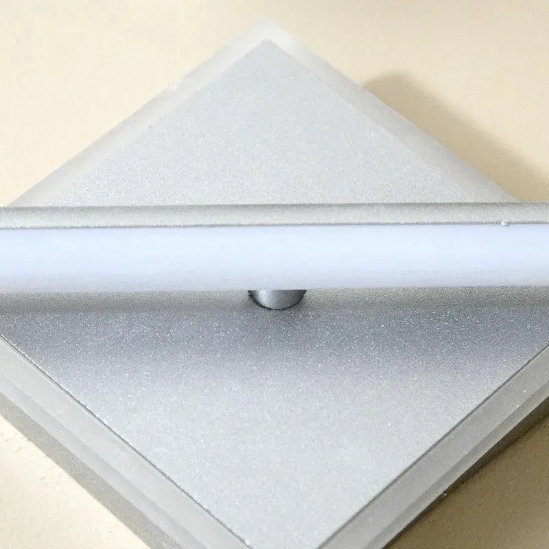 12W LED Vanity Light -Diamond Shape with Bar