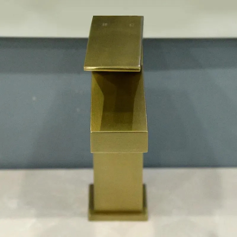 Square Single Hole Faucet (Golden)