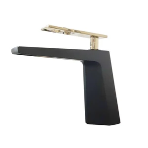  Single-Handle Sink Faucet (Black/Gold) 