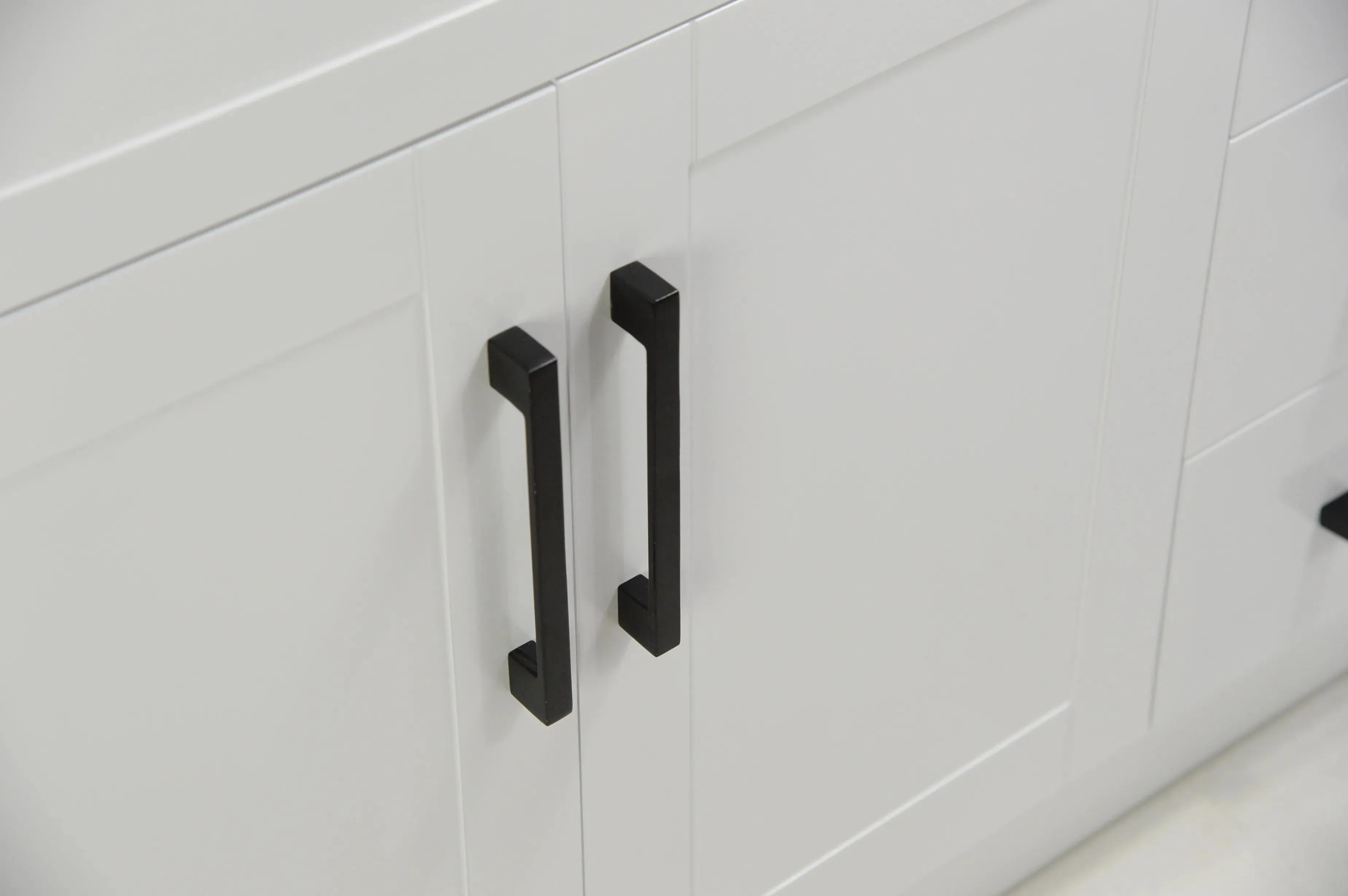 60" Single-Sink White Vanity with Stone Top