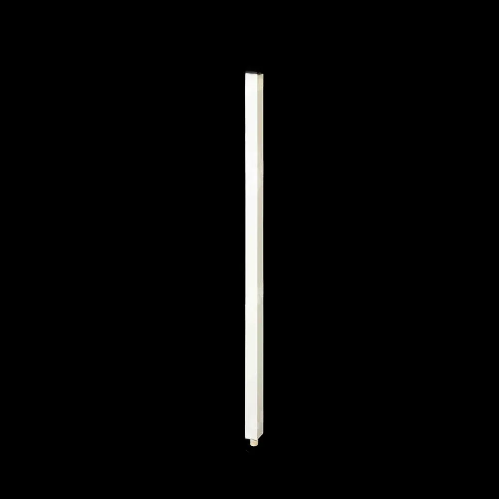 F0-33 1-1/4 Plain Unfinished Red Oak Spindles available in 36, 39, 42