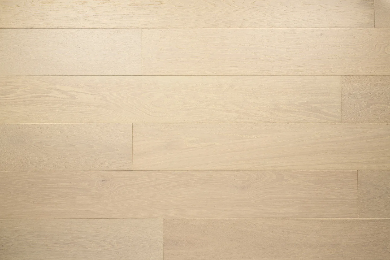 7-1/2" x 3/4" Sahara Brushed White Oak Engineered Flooring - Grandeur
