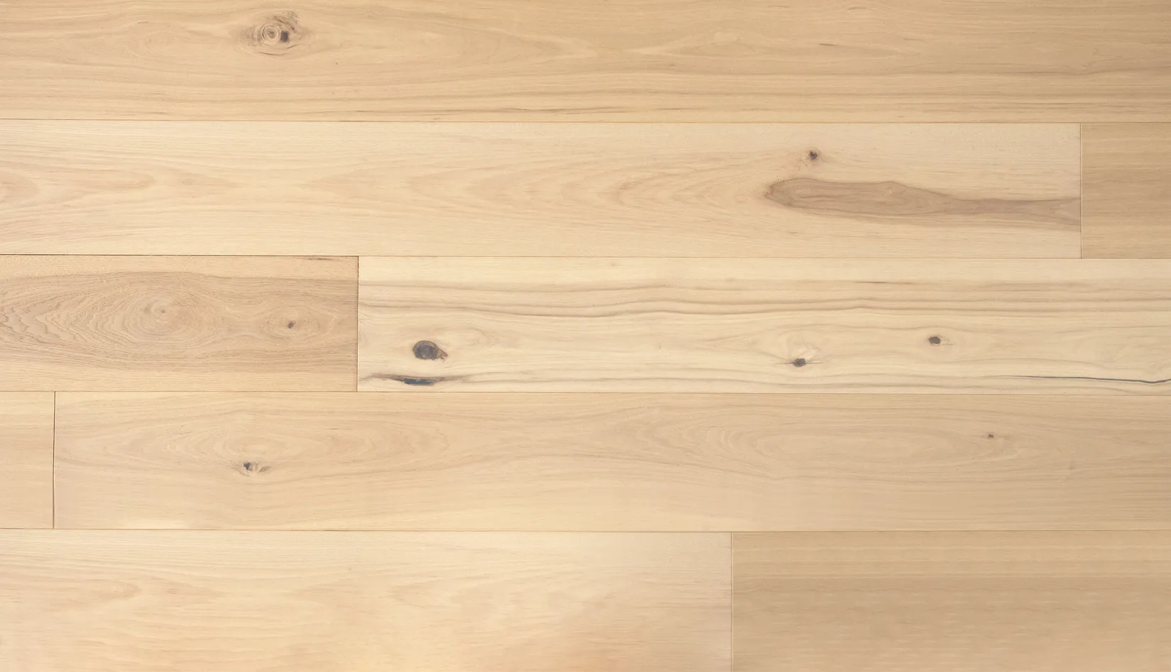 7-1/2" x 3/4" Icefall Brushed, Hand Scraped Hickory Engineered Flooring - Grandeur
