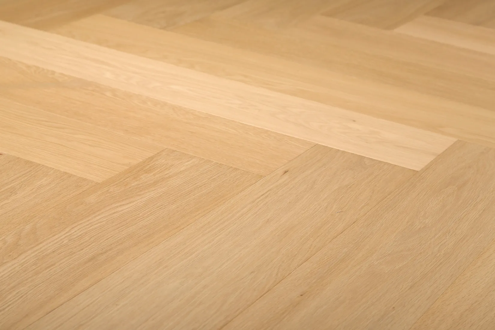 6" x 3/4" x 36" Napa Valley Brushed White Oak Engineered Flooring - Grandeur
