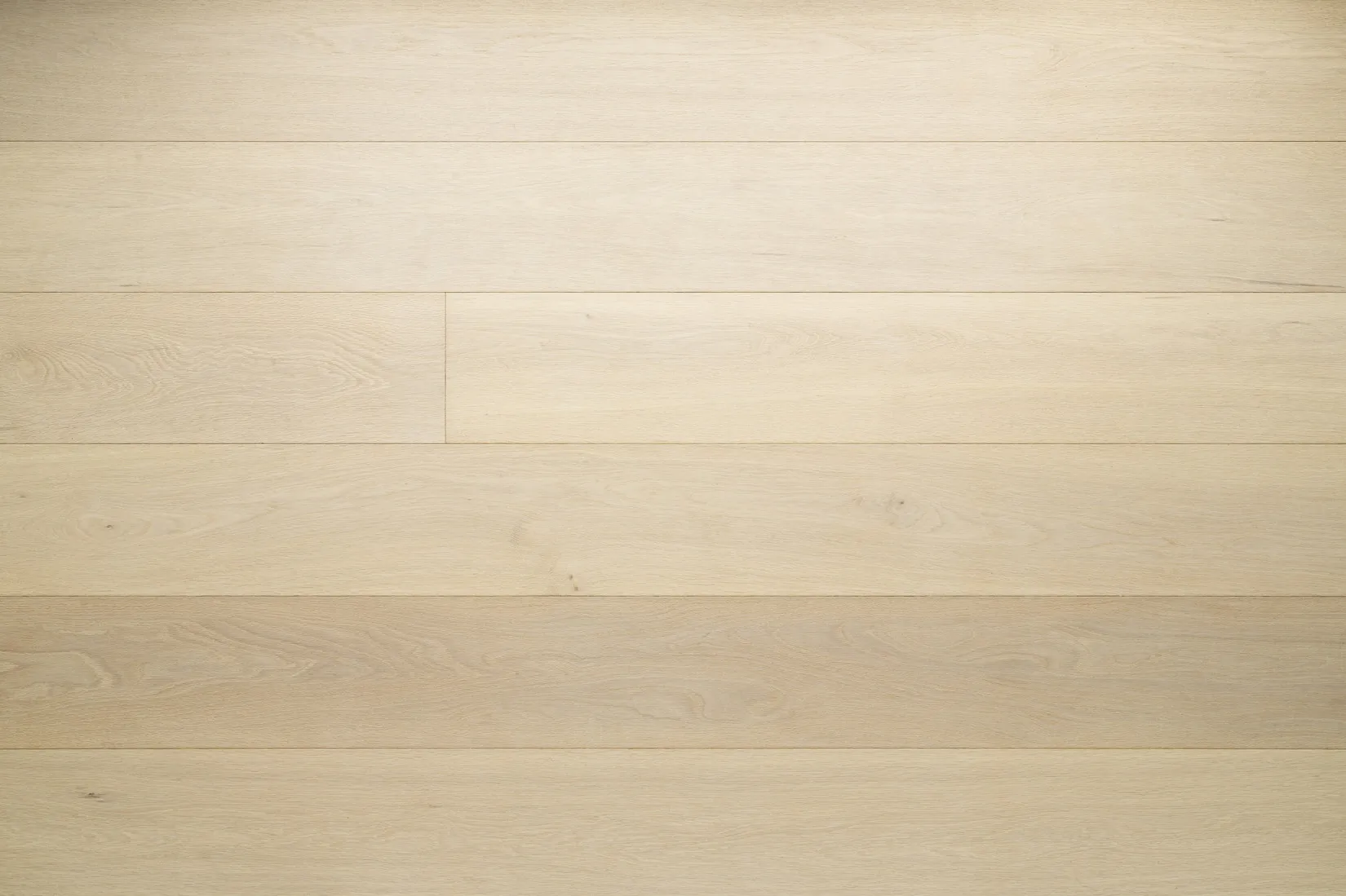 7-1/2" x 3/4" Burgundy Brushed White Oak Engineered Flooring - Grandeur