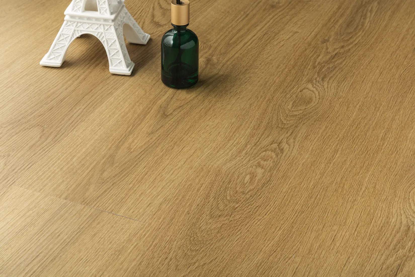 Grandeur Continental Michigan(7mm) 7.0mm Click Lock Vinyl Flooring