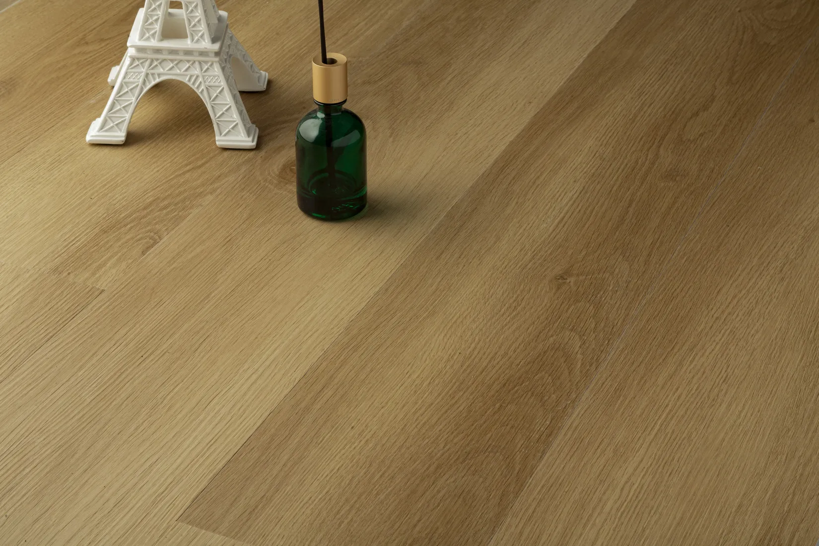Grandeur Continental New York(7mm) 7.0mm Click Lock Vinyl Flooring