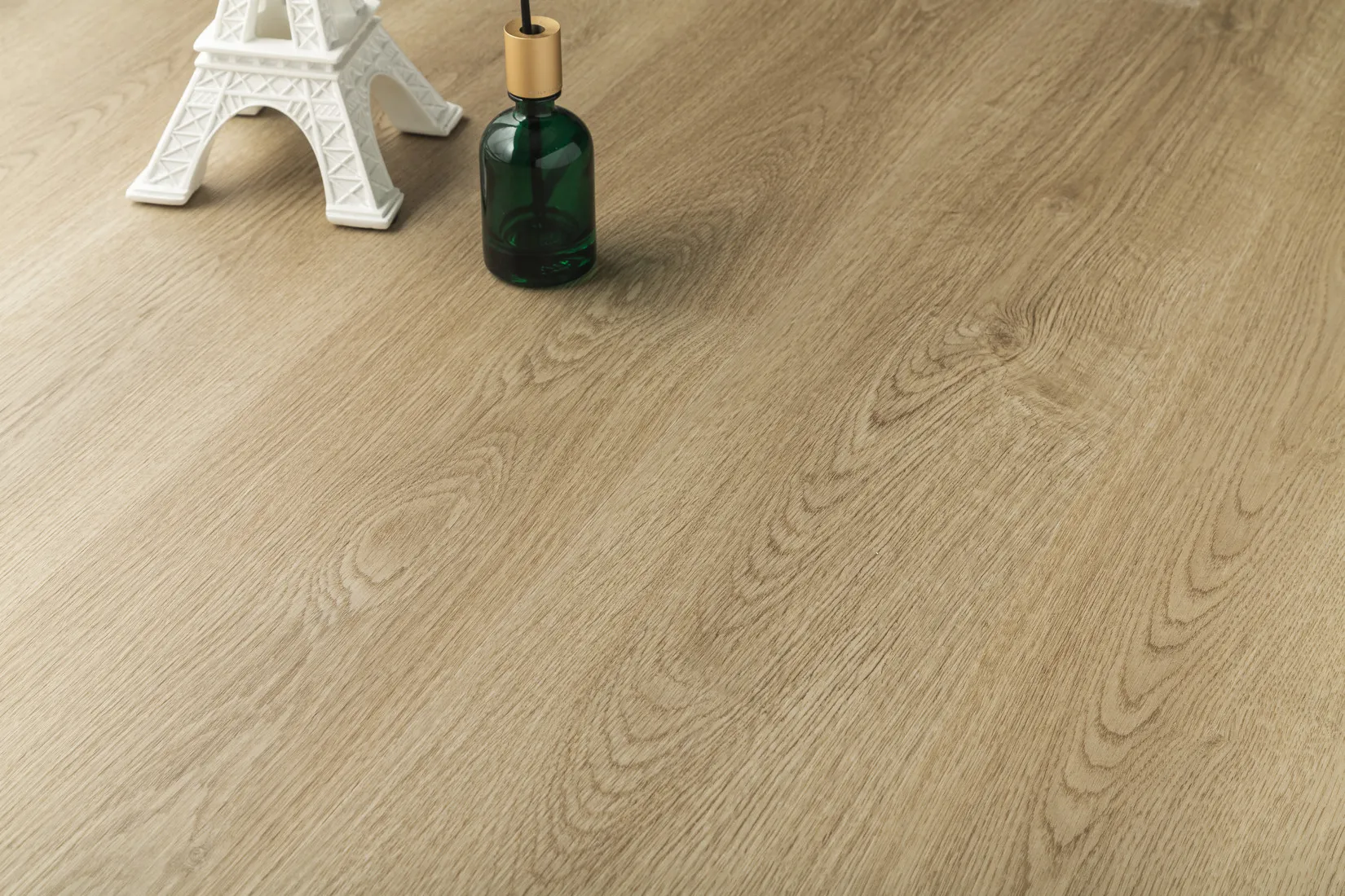 Grandeur Continental Wisconsin(7mm) 7.0mm Click Lock Vinyl Flooring
