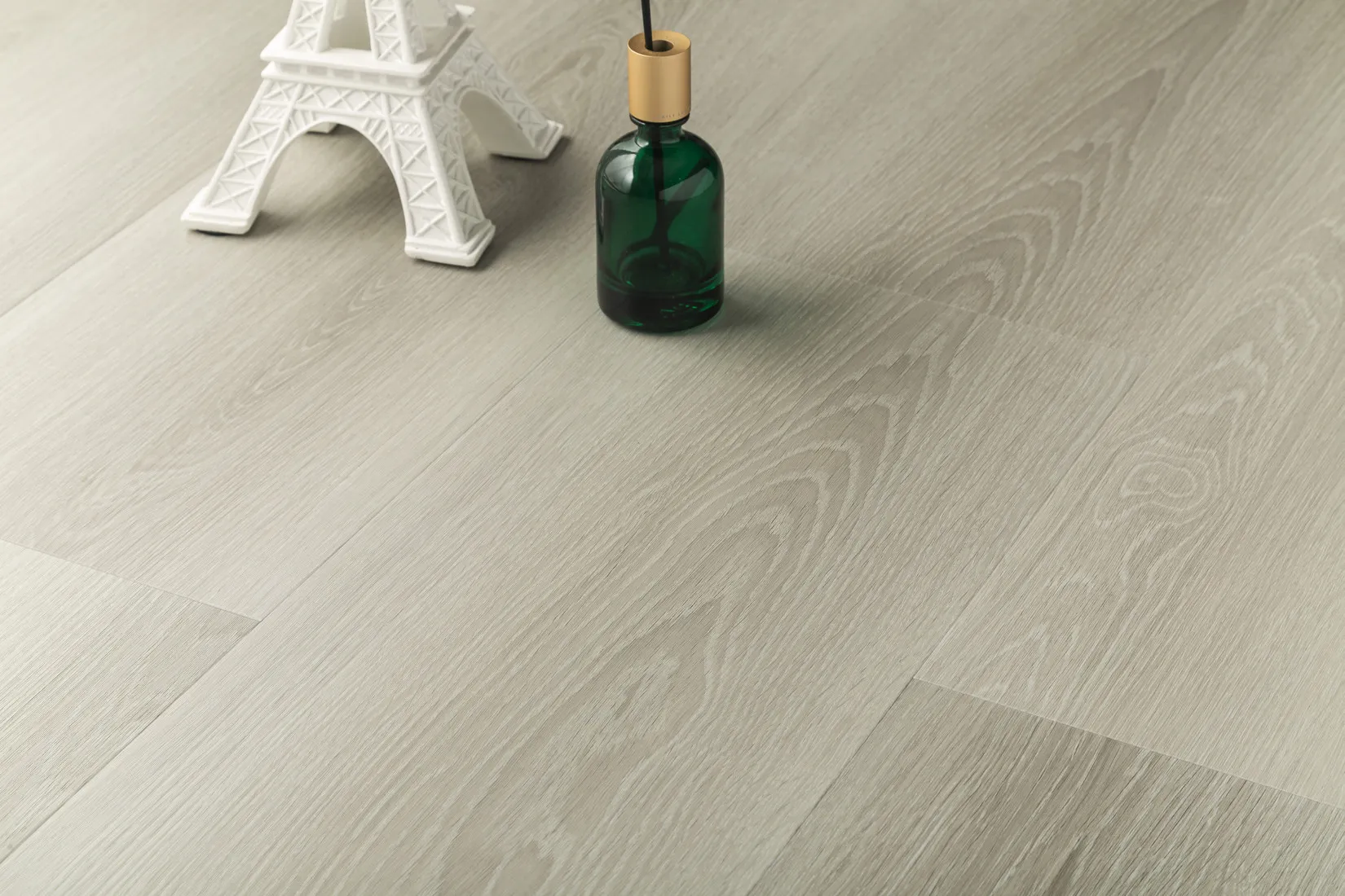 Grandeur Bliss Sea Breeze 8.5mm Click Lock Vinyl Flooring
