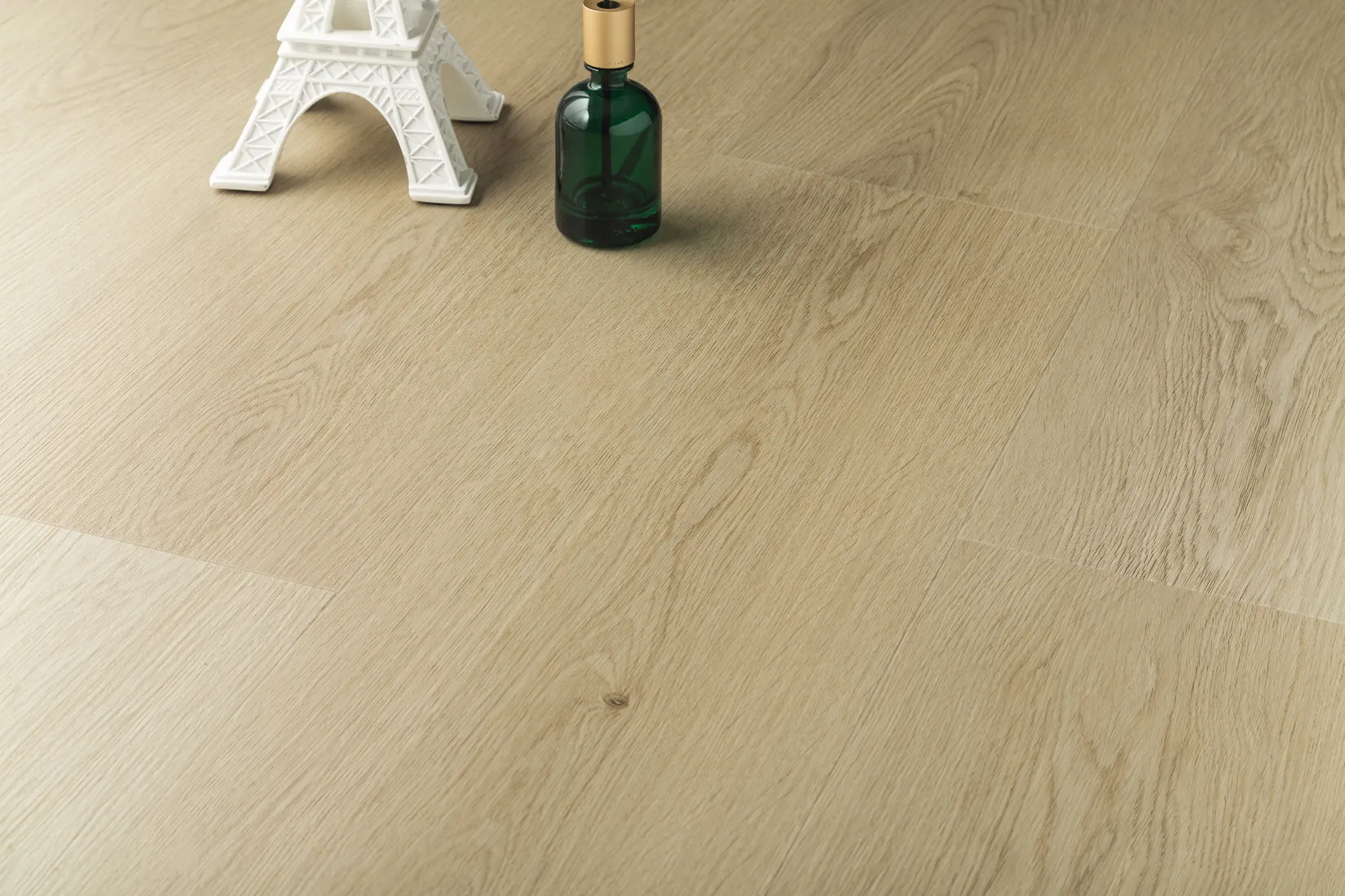 Grandeur Bliss Campfire 8.5mm Click Lock Vinyl Flooring