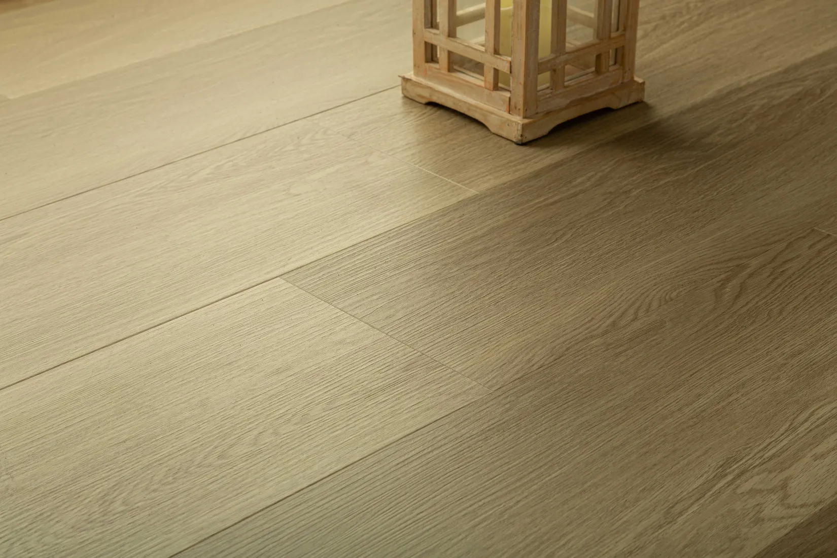 Grandeur Bliss Hiking Trail 8.5mm Click Lock Vinyl Flooring