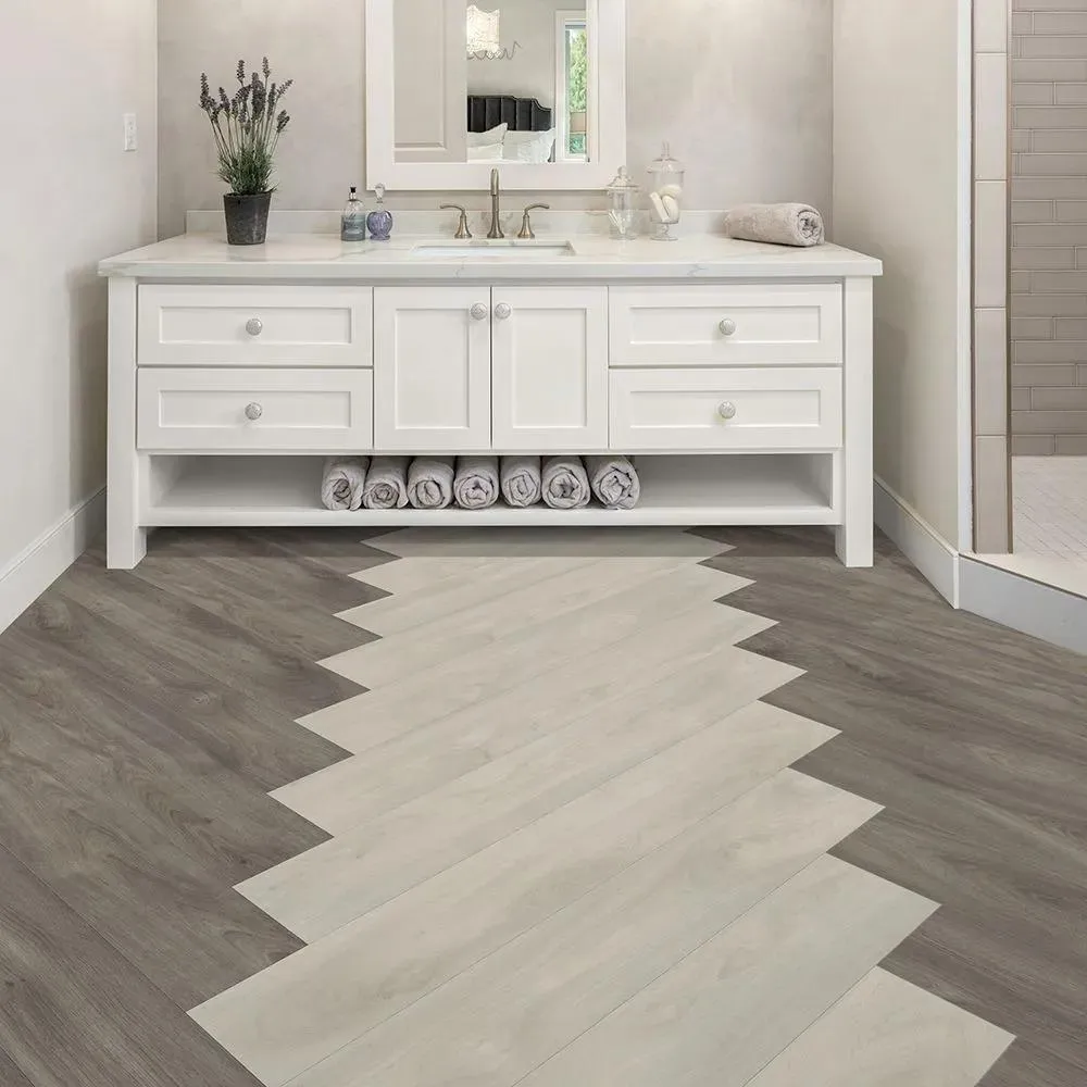 Light Grey Vinyl Plank Flooring (B560 - Beaulieu)